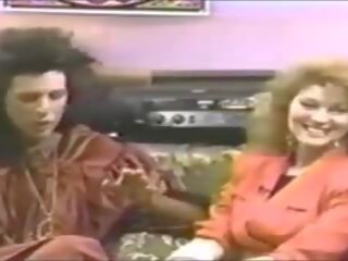 Howard stern smelling одрі landers & belinda carlisle