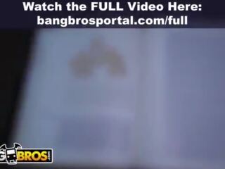 Bangbros - hubungan intim &lpar;over&rpar; splendid kecil mungil akademi perempuan bambi brooks