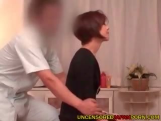Cenzúrázatlan japán trágár film masszázs szoba xxx csipesz -val kiváló bevállalós anyuka