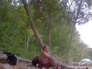 কালো নগ্ন jerkink তার মানুষ উপর oka নগ্ন সাগর পাড়