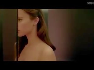 Alicia vikander 裸體 胸部 和 灌木 在 恩 machina.